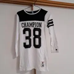 Champion 長袖カットソー 140 ホワイト/ブラック　やや長め丈