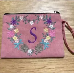 刺繍入り ポーチ ピンク Sロゴ