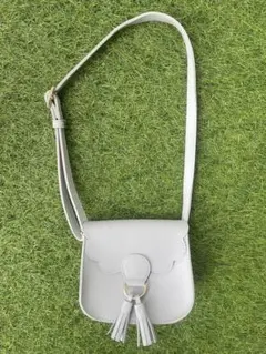 【新品】フリンジ付きグレー ショルダーバッグ ミニバッグ オフィスビジネスバック