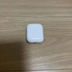 Apple AirPods 第二世代本体と充電ケース