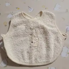 今治タオルのウサギ刺繍スタイ クリーム色