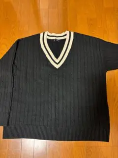 GAP ケーブル編み Vネック セーター オーバーサイズ　黒