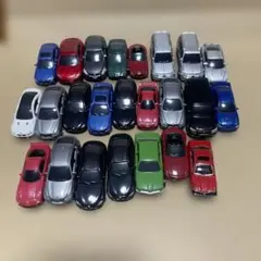 多彩なミニカー 24台セット