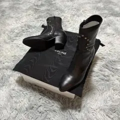 極美品✨セリーヌ ショートブーツ サイドジップ アーモンドトゥ スエード 35 358473358C-38NO_1_FW24_P1_M.jpg
