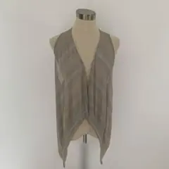 Gabardine K.T（ギャバジン K.T）グレージュノースリーブベストジレのサムネイル
