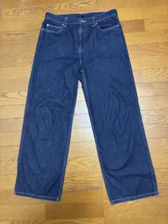 UNIQLO ストレートデニム ダークブルー