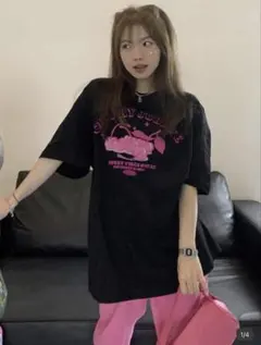 Tシャツ　黒　SHEIN