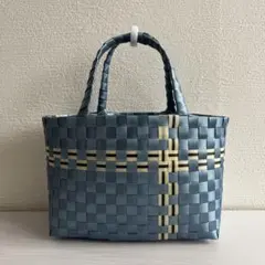 Item thumbnail for item 81181993-7b77-4e27-99c0-72b8918d8e73