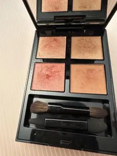 ADD ザ　アイシャドウパレット　#010