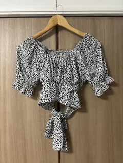 one way ドット柄オフショルダー半袖ブラウス M