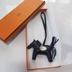 美品 2回使用のみ！ エルメス チャームバーディ タッチ 鳥 ソー