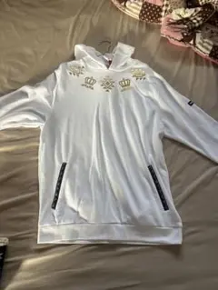 BABYDOLL フード付きホワイトパーカー