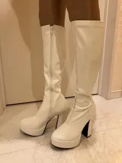 プリーザーブーツ　ロング　エナメル　ホワイト　白