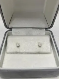 伊勢志摩英虞湾産あこや真珠　4.2mm パールピアス