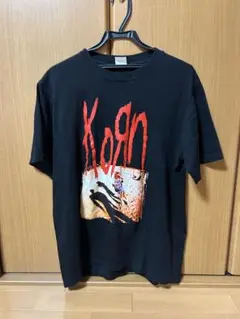 Korn Tシャツ against