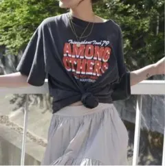 Ungrid ツアーロゴルーズTee チャコールグレーのサムネイル