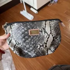 FURLA パイソン柄 ポーチ