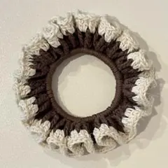 ホワイト×ブラウン シュシュ ハンドメイド 毛糸 かぎ針編み 編み物