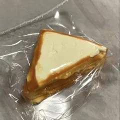 スクイーズ　kikisquishy 三角パン　氷バター