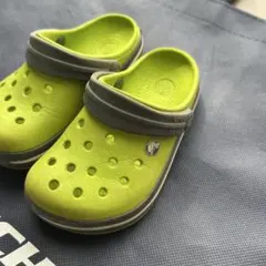 crocs ライムグリーン サンダル