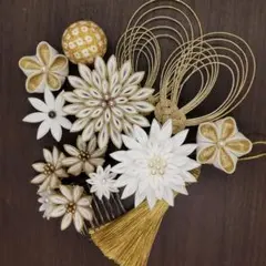 A−856髪飾り　つまみ細工　成人式　卒業式　結婚式　七五三　着物　和装