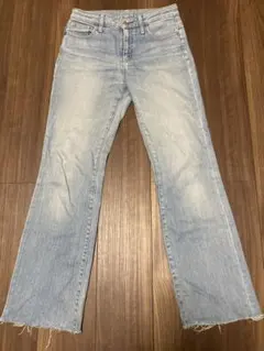 UNIQLO ユニクロ　スリムストレートハイライズジーンズ　ブーツカット