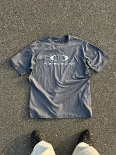 00s oakley tシャツ 立体ロゴ archive 袖赤タグ y2k 古着 - メルカリ