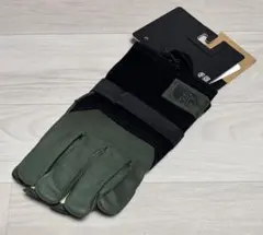 Item thumbnail for item de9cfb0c-e42d-4b75-adb8-5f281c22f798