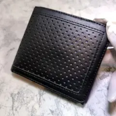 二つ折り財布 ブラック パープル パンチングレザー