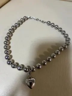 メタル製ハートチャームネックレス