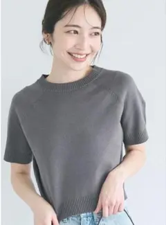 半袖クルーネックニット