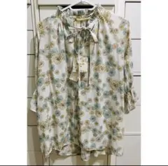 UNIQLO ポールアンドジョー 花柄ブラウス