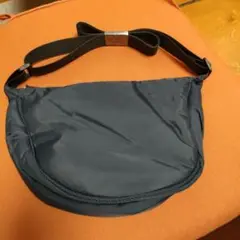 ふわふわラウンドショルダーバッグ(ネイビー)