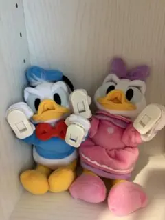 ディズニー　肩のせぬいぐるみ　ドナルド　デイジー2体まとめて