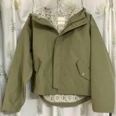 美品　earth music ecology フード付きマウンテンパーカー