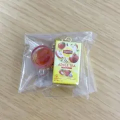 Lipton ミニチュアチャーム＆グミ アップルティー＆カップ