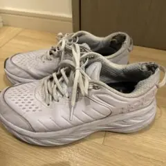 HOKA スニーカー