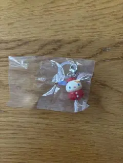 サンリオ　ガチャ　いちごめじるしアクセサリー