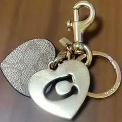 COACH キーホルダー 大きなC ストーン チャーム アイボリー レザー