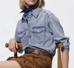 GU デニムシャツ　ライトブルー