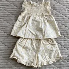【tete a tete】ノースリーブ&ショートパンツ　上下セット　90サイズのサムネイル