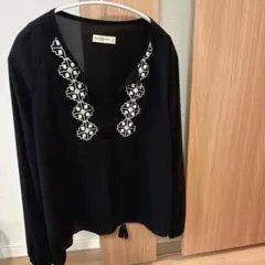 アバクロ シフォンブラウス S ブラック 刺繍 ボヘミアン チュニック タッセルのサムネイル