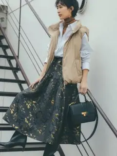 新品未使用！Mila Owen ジャガードウエストゴムカーブティアードスカート