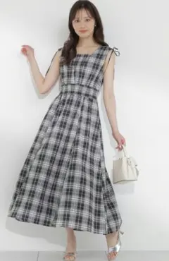 【新品】プロポーションボディドレッシング　ショルダーリボンギャザーワンピースのサムネイル