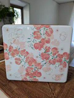 栗原はるみ ブーケ セラボックス 蓋付き 陶器 小物入れ 花柄 - メルカリ