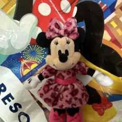 く*ー様 新品未使用　ミニー ぬいぐるみチャーム ヒョウ柄　ピンク