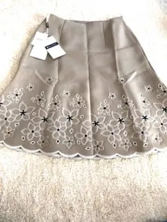 限定お値下げ❣️エムズグレイシー◆カメリアリボン柄スカート  裾レース　38 限定お値下げ❣️エムズグレイシー◇カメリアリボン柄スカート