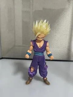 孫悟飯　フィギュア 破れた衣装