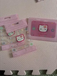 カオハナキティ フラットポーチ