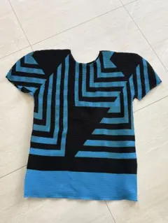 ☆新品未使用☆me ISSEY MIYAKE 半袖トップス - メルカリ